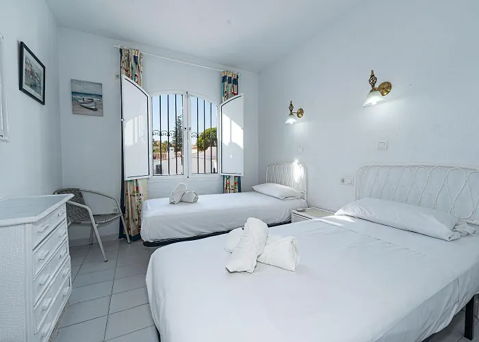 Villa Pinos 29 Casasol